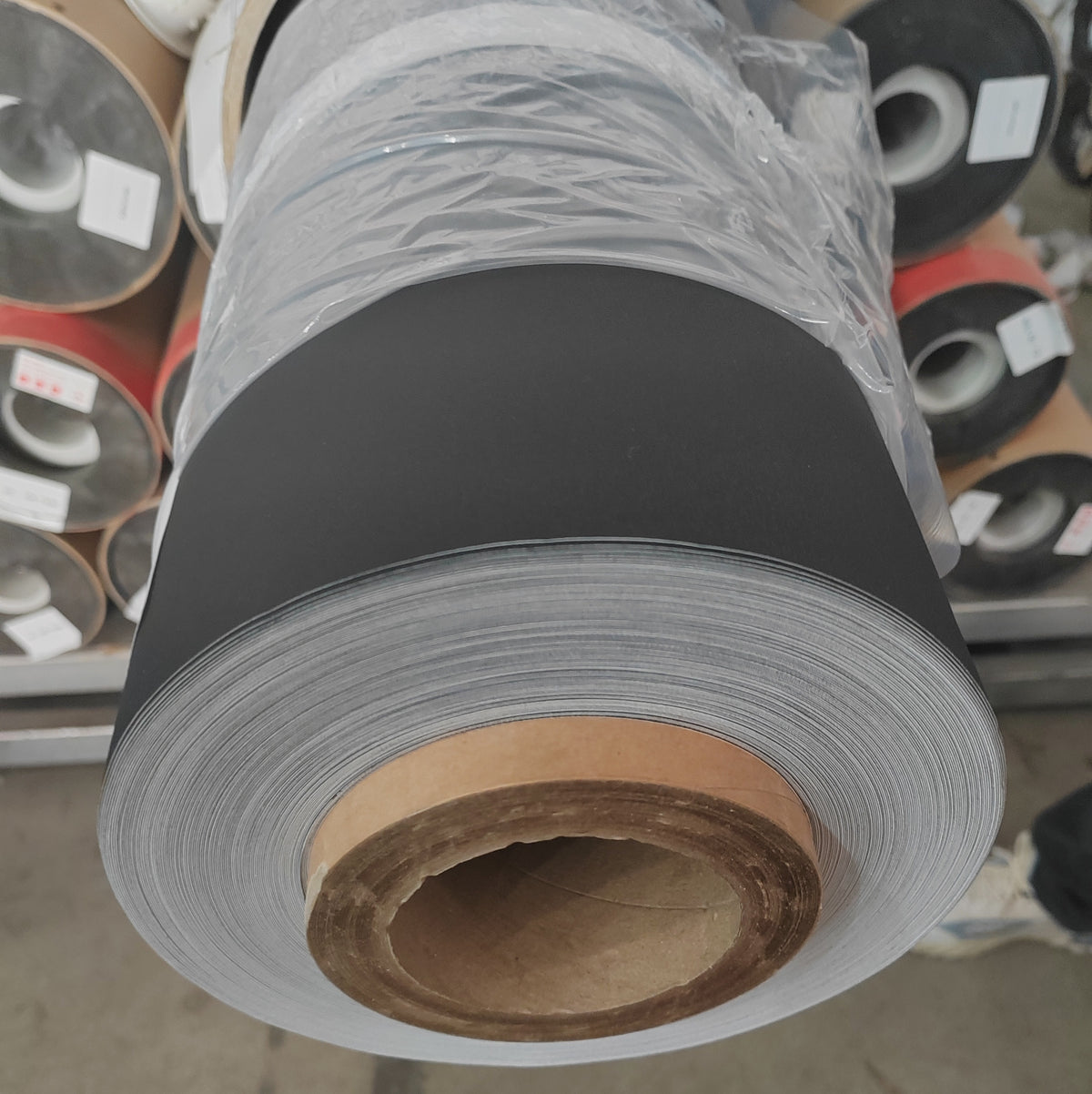 Factory Direct Sale White Sublimation Heat Transfer Paper 40gsm Roll for Clothing Fabric Printing with Fast Drying